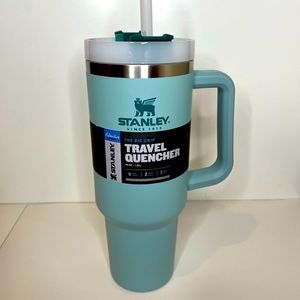 Stanley 40oz Adventure Quencher Travel
Tumbler in SEAFOAM - NWT!